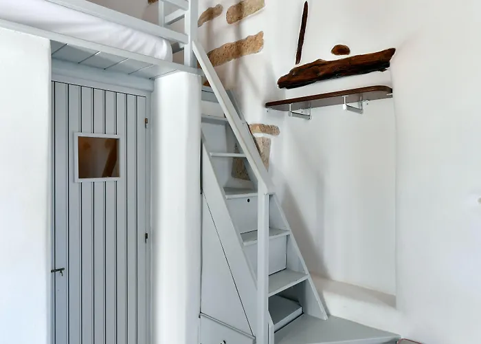 招待所 Kastro Cozy Páros